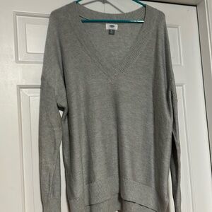 Old Navy size XLarge grey vneck sweater